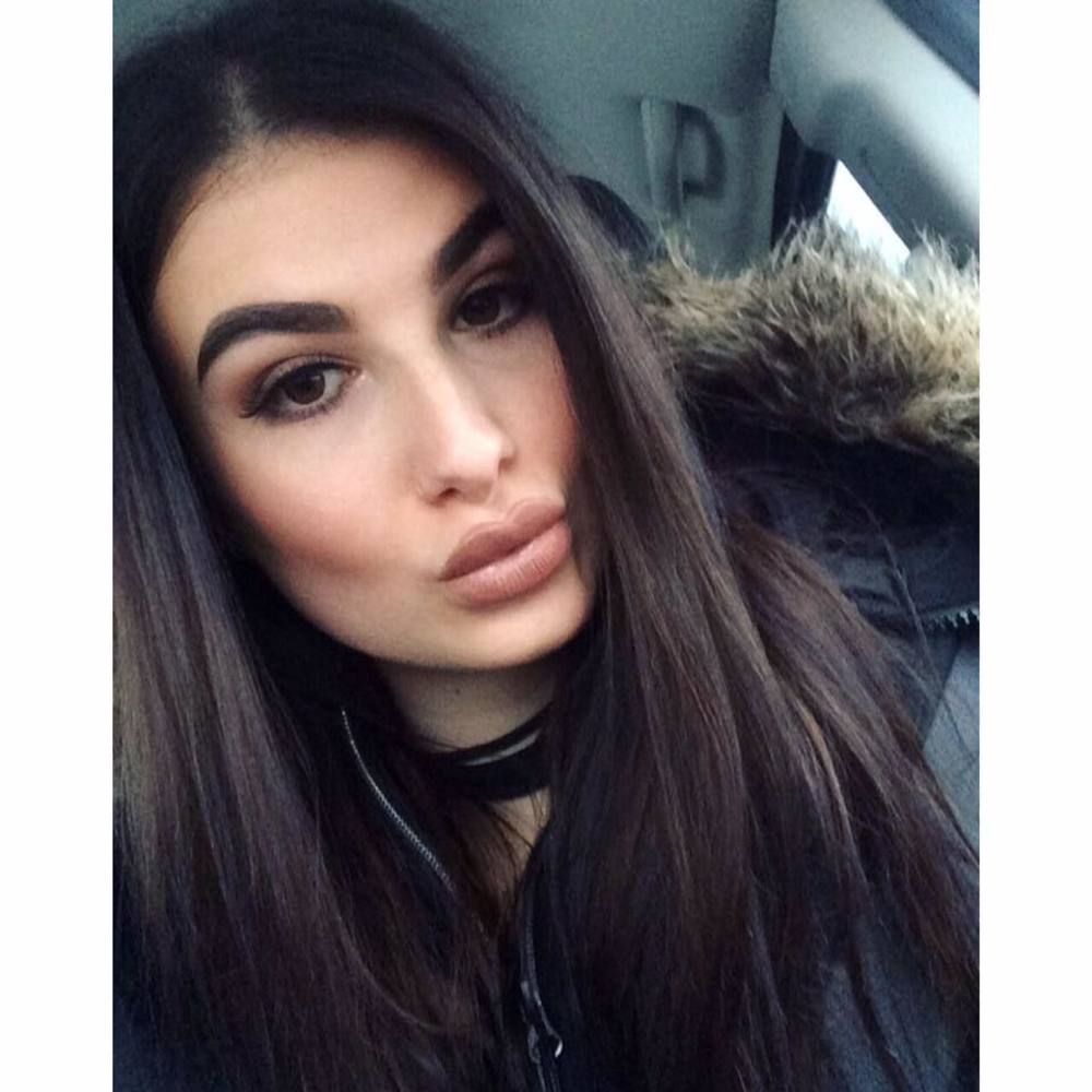 Meet your Posher, Vanessa